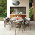 Moderno tavolo e sedie da giardino per il tempo libero per esterni